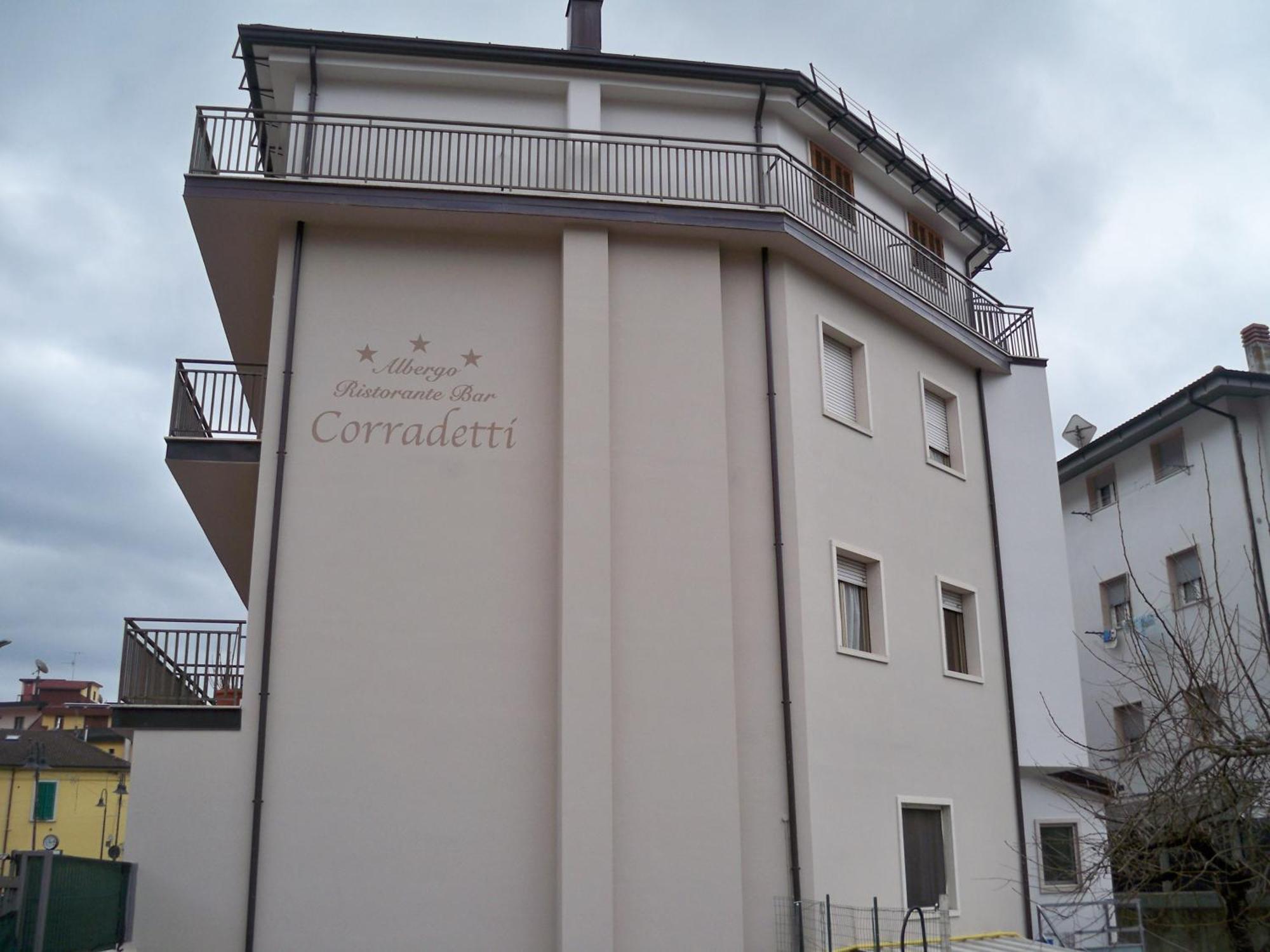 Albergo Corradetti Castel Di Sangro Bagian luar foto