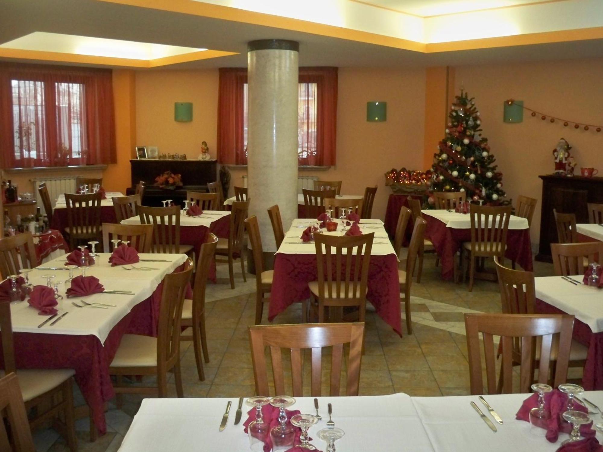 Albergo Corradetti Castel Di Sangro Bagian luar foto