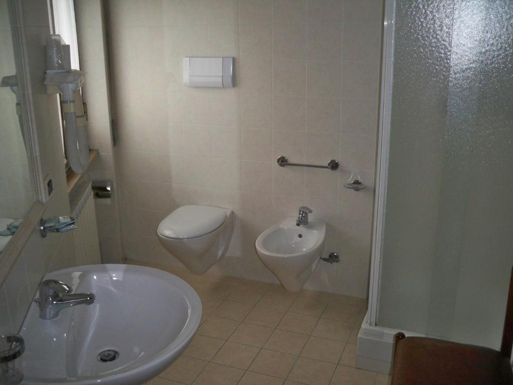 Albergo Corradetti Castel Di Sangro Ruang foto